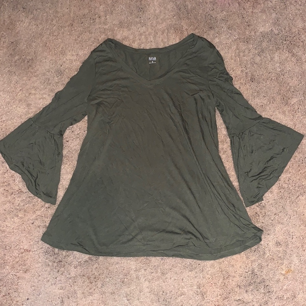a.n.a V-Neck Shirt